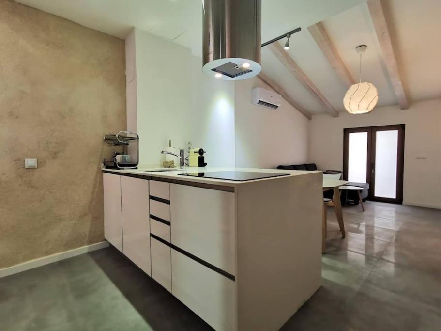 New! Renovated House With Terrace In Cambrils Villa Eksteriør bilde